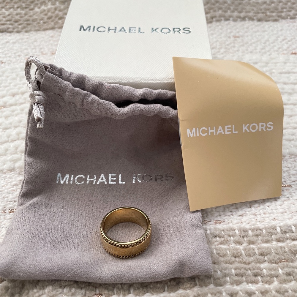 Michael Kors Gold Ring (Size 7)